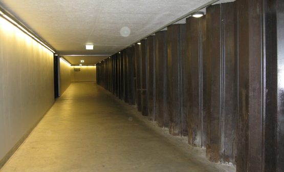underground passage P